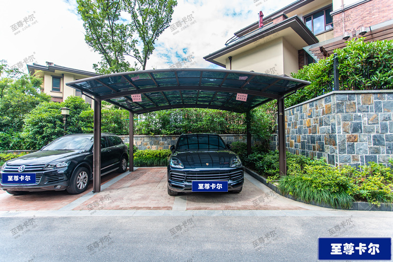 現在北京鋁合金車棚價格多少錢一平？