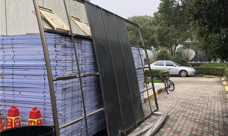 做雨棚，本來1、2萬就能搞定，你卻前前后后花了七、八萬
